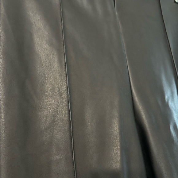 New with Tags! Buttery soft Zara Faux Leather Legging - Picture 4 of 4